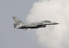 F-16