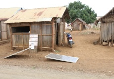 Madagaskar, cestou do Ambaja