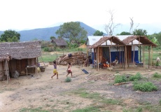 Madagaskar, cestou do Ambaja