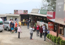 Silnice Káthmándú - Pokhara, občerstvení