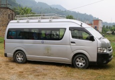 Cesta Káthmándú - Pokhara, jedeme Toyotou Hiace