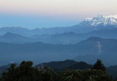 Poon Hill, ráno je v údolích ještě zima