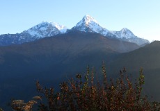 Vracíme se z Poon Hill, Annapurna I., Annapurna Jih a Hiunchuli (6441 m n.m.)