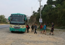 Cesta autobusem do Chitwanu