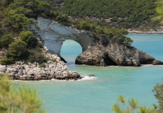 Gargano, Vieste - brána u zátoky San Felice